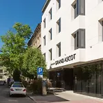 Grand Ascot Hotel 4*