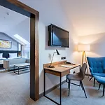 Hotel Grand Ascot 4*