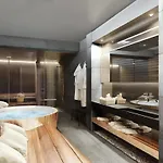 Отель Grand Ascot 4*