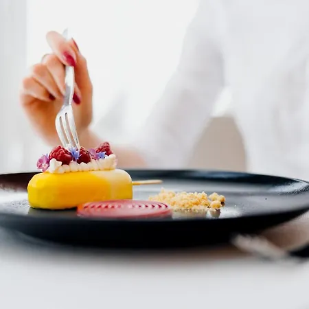 Hotel Grand Ascot 4*