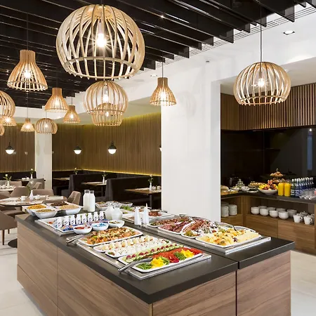 ホテル グランド アスコット 4*