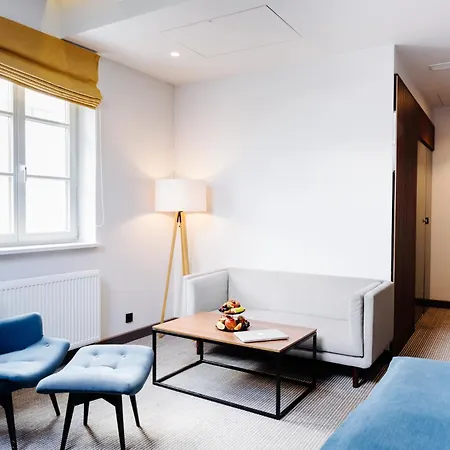 Grand Ascot Hotel 4*