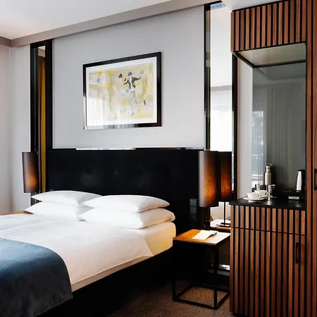 Grand Ascot Hotel 4*