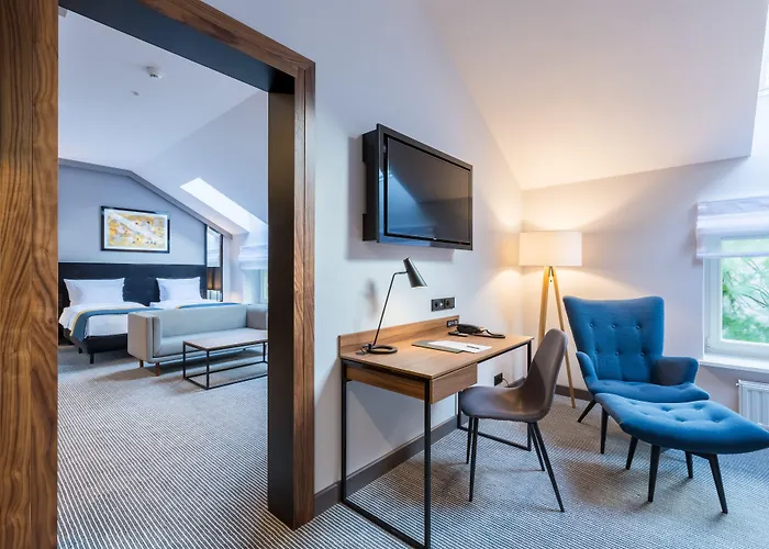 Hotell Grand Ascot 4*