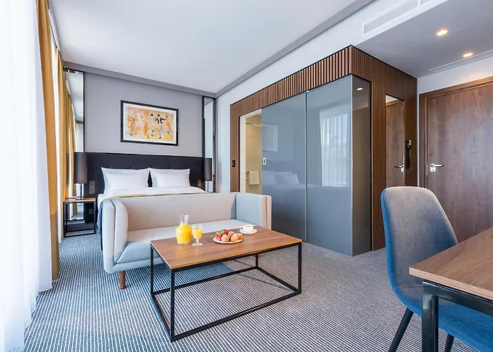 阿斯科特大酒店 4*