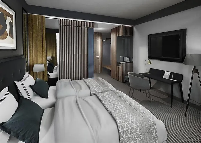 Grand Ascot Hotell 4*