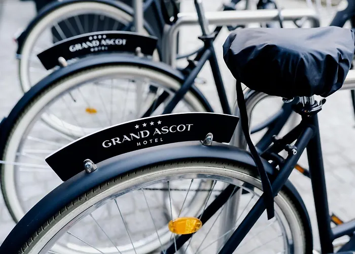 Grand Ascot Hotel 4*